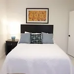 Apt 3 Miami Designer Apartment In The Upper East-Side